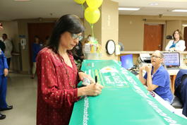 Daisy award signing banner